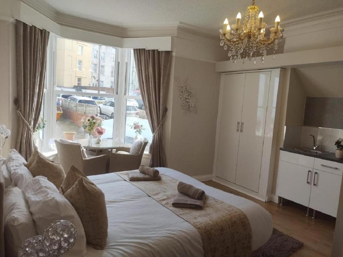 The Thoresby 3*