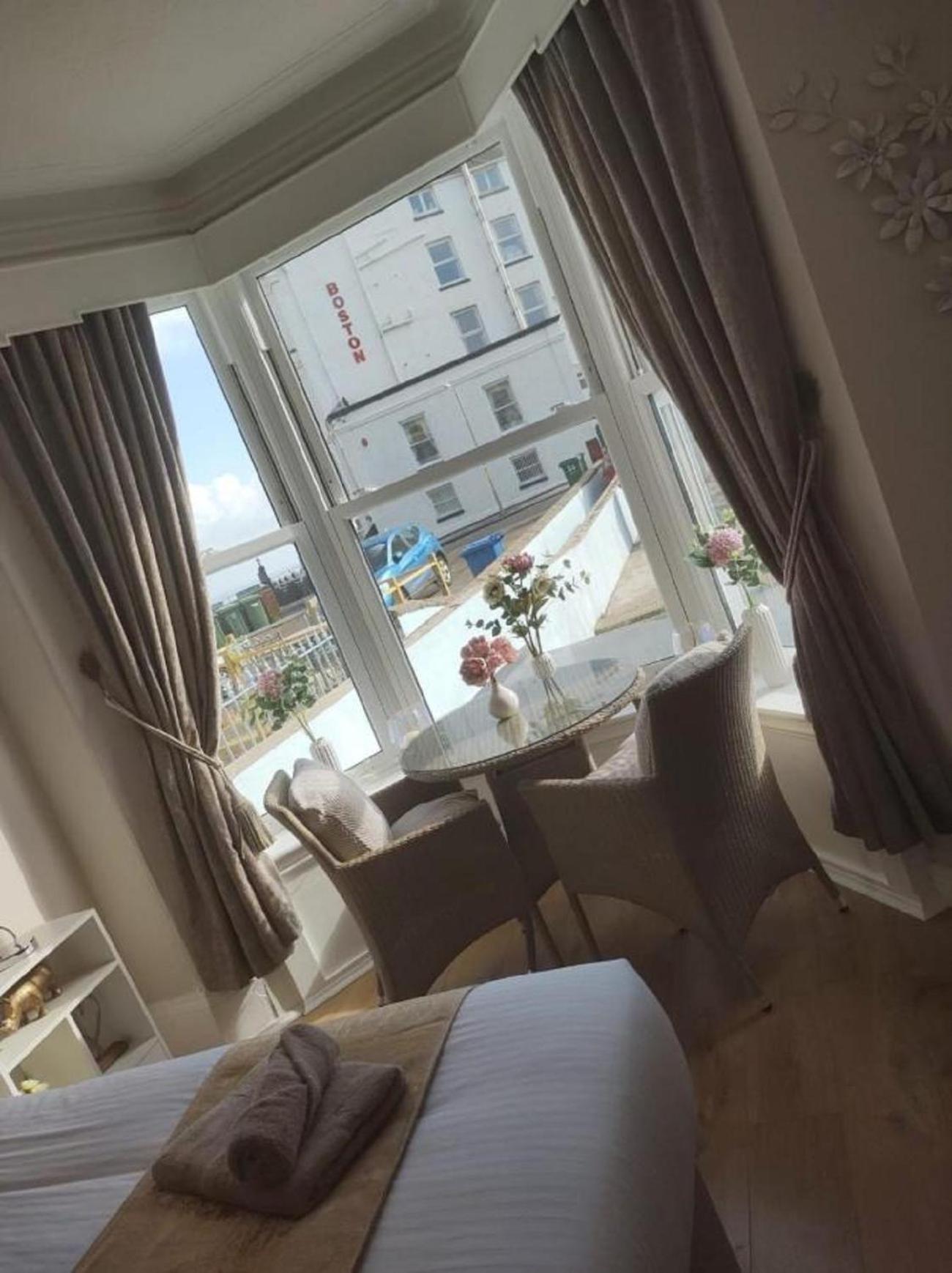 Guest house The Thoresby
